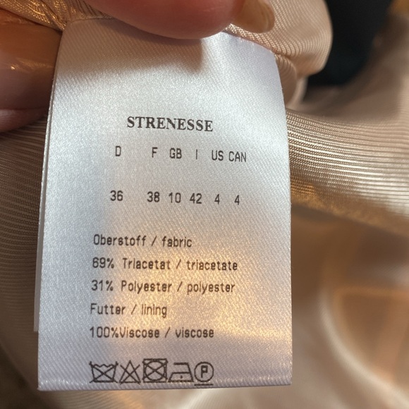 Strenesse women’s size 4 black tailored sleeveless blazer double button closure - Picture 4 of 7